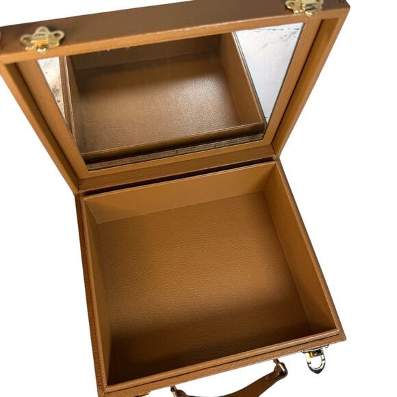 Louis Vuitton Crocodile Trunk Boite Flacons Beauty Train Case Exotic LV w/key - Picture 15 of 16